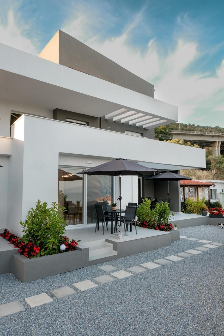 Aquarama Suites Nea Iraklitsa Ngoại thất bức ảnh