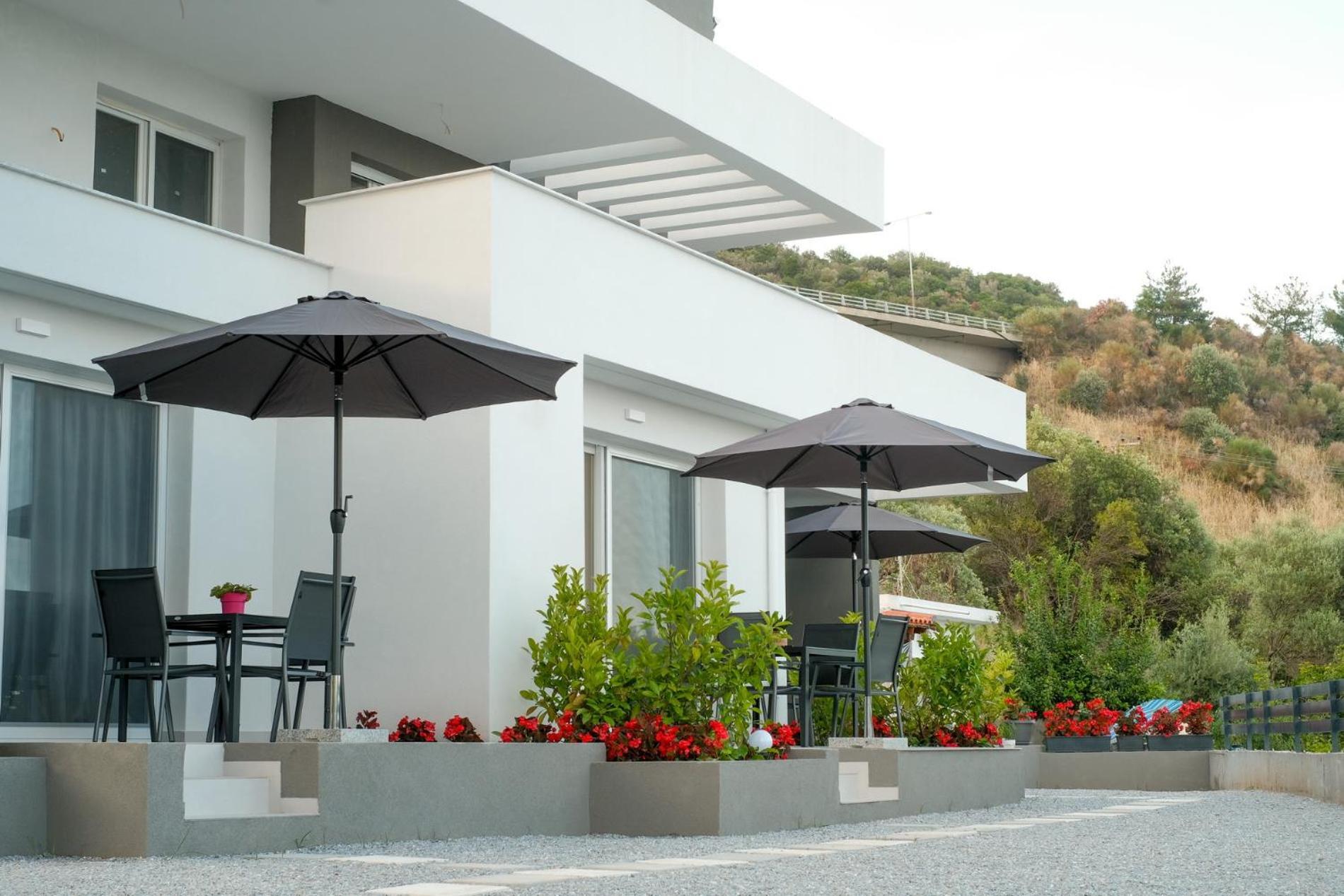Aquarama Suites Nea Iraklitsa Ngoại thất bức ảnh